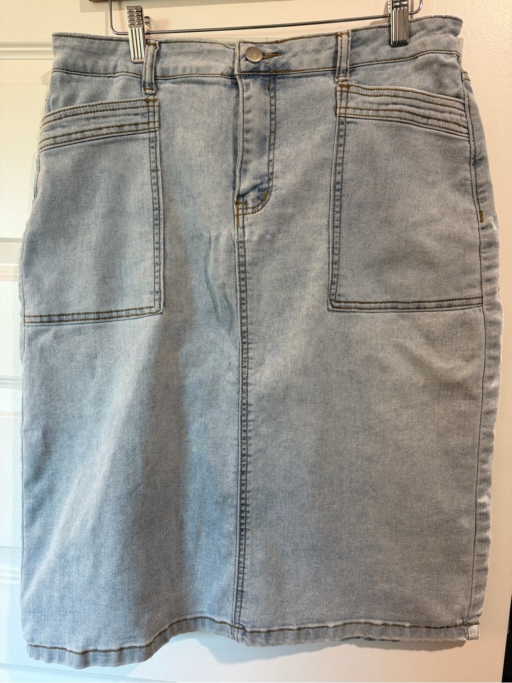 Light Wash women’s Denim Jeans Skirt size L